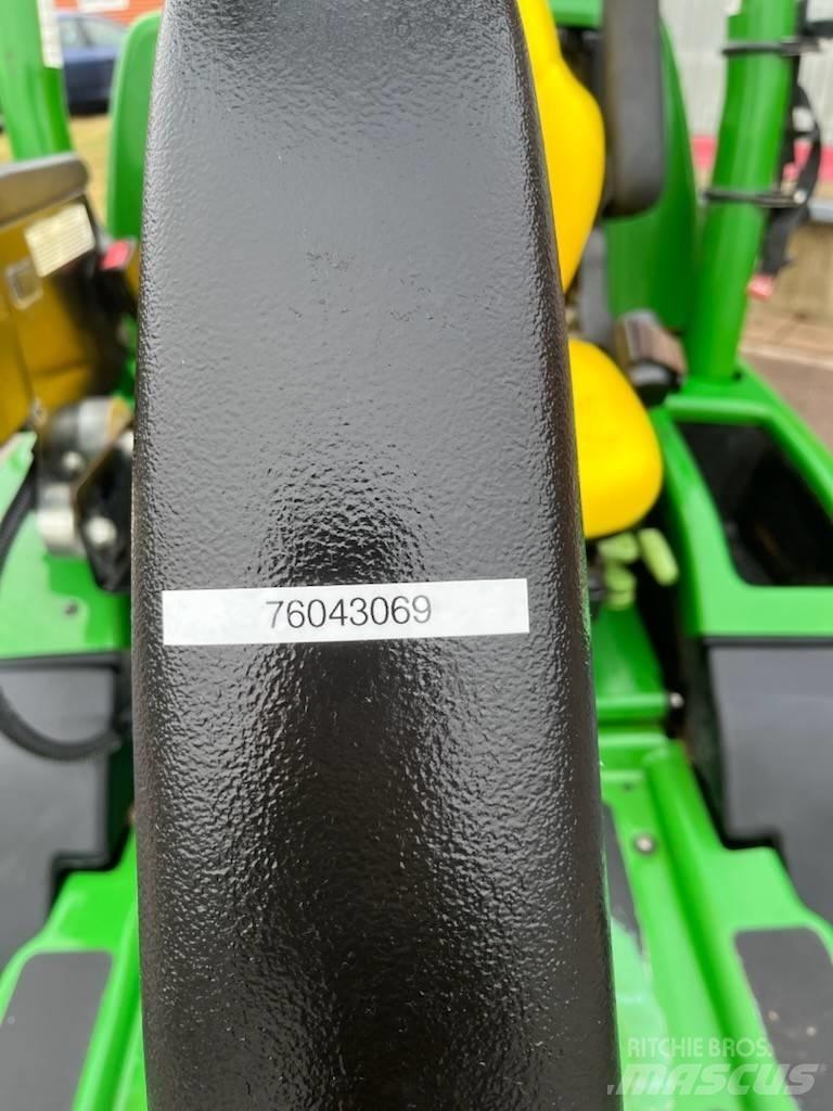 John Deere 9009 Terræn-, trimme- og kantklippere