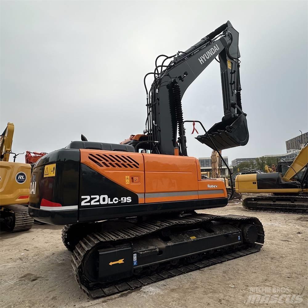 Hyundai R220LC-9S Gravemaskiner på larvebånd