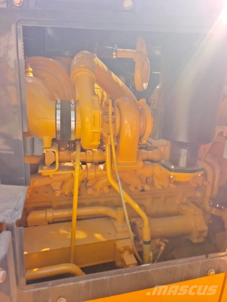 Shantui SD 22 Bulldozer på larvebånd