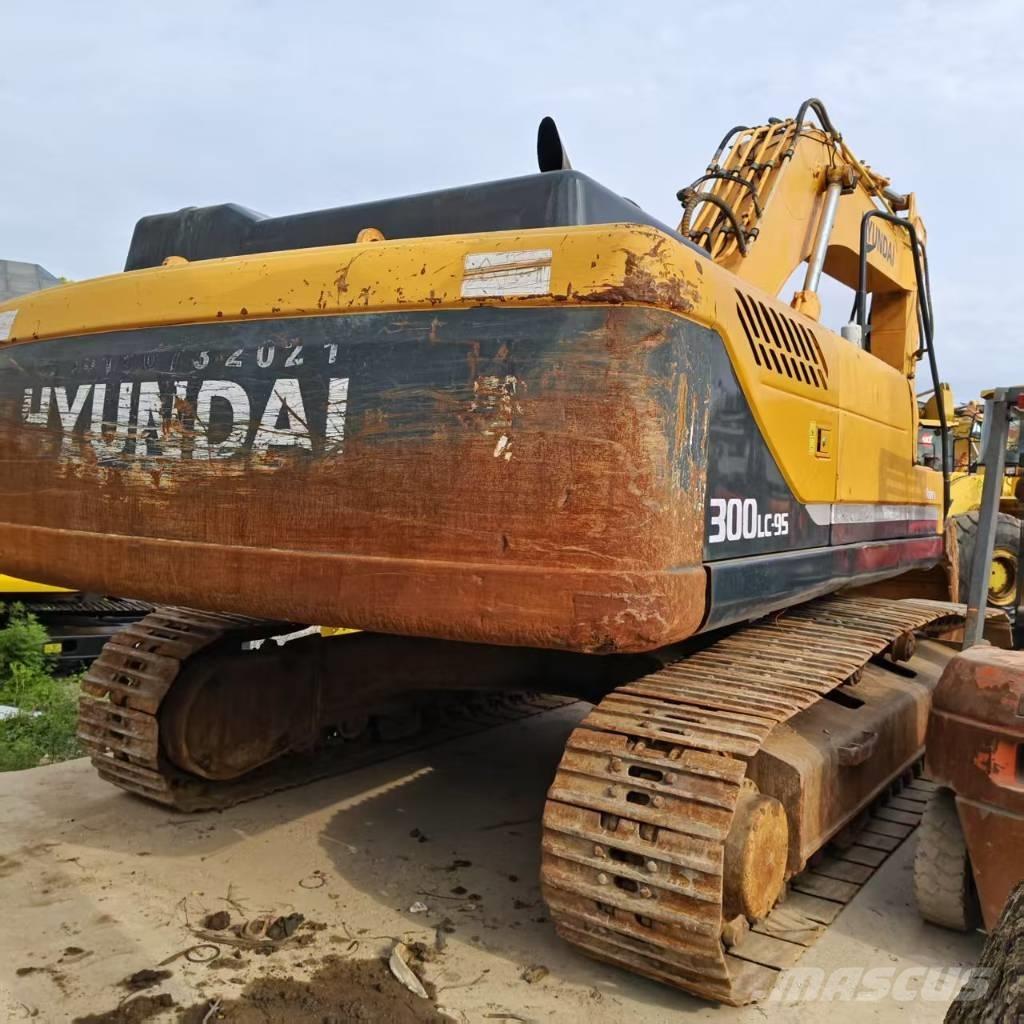 Hyundai R300LC Gravemaskiner på larvebånd