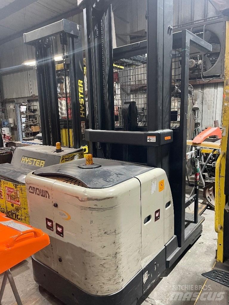 Crown Order Picker El gaffeltrucks