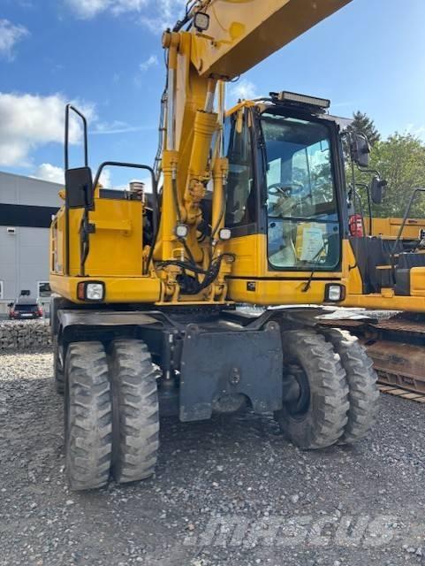 Komatsu PW 148-8 Gravemaskiner på hjul