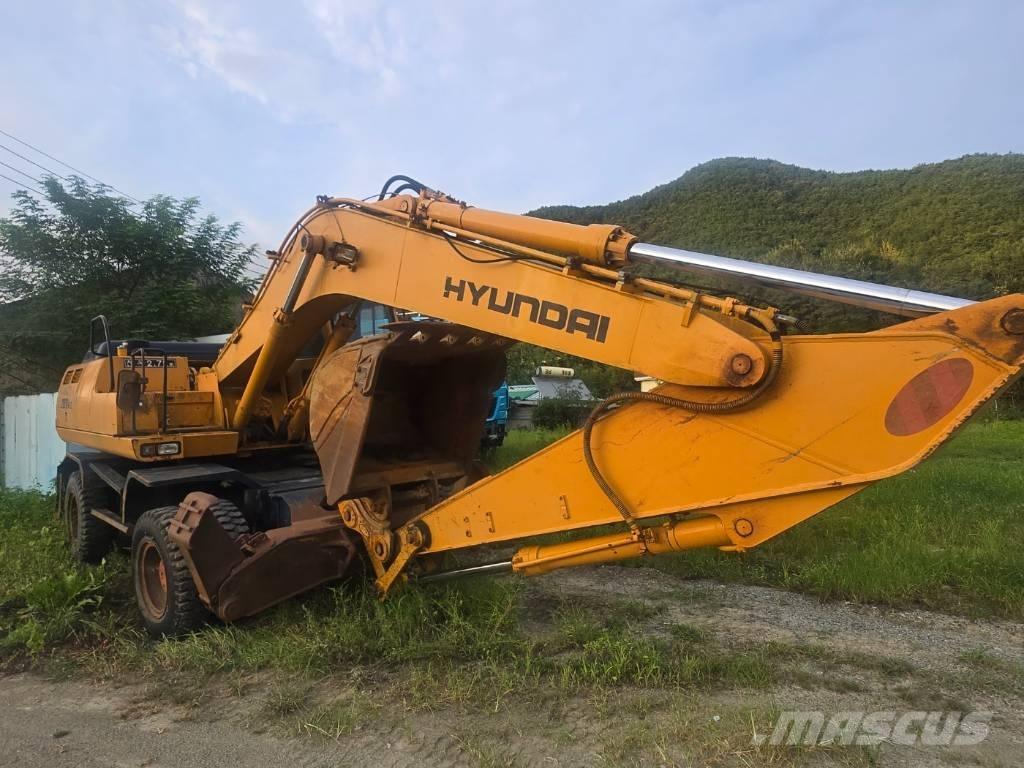 Hyundai Robex 2000W Gravemaskiner på hjul