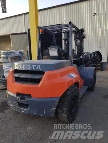 Toyota 8FD70U Diesel gaffeltrucks