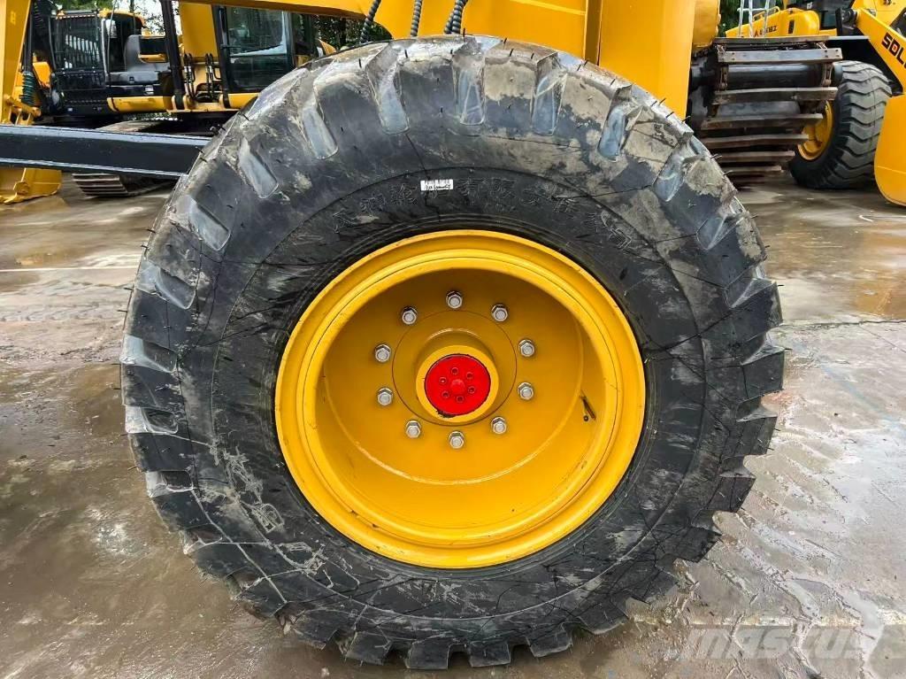 XCMG GR 1803 Vejhøvle / Gradere