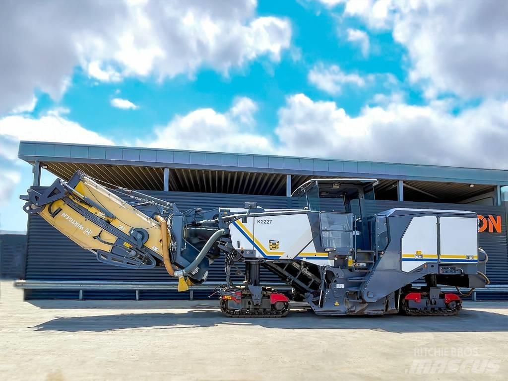 Wirtgen W 220 FI Asfalt-koldfræsere