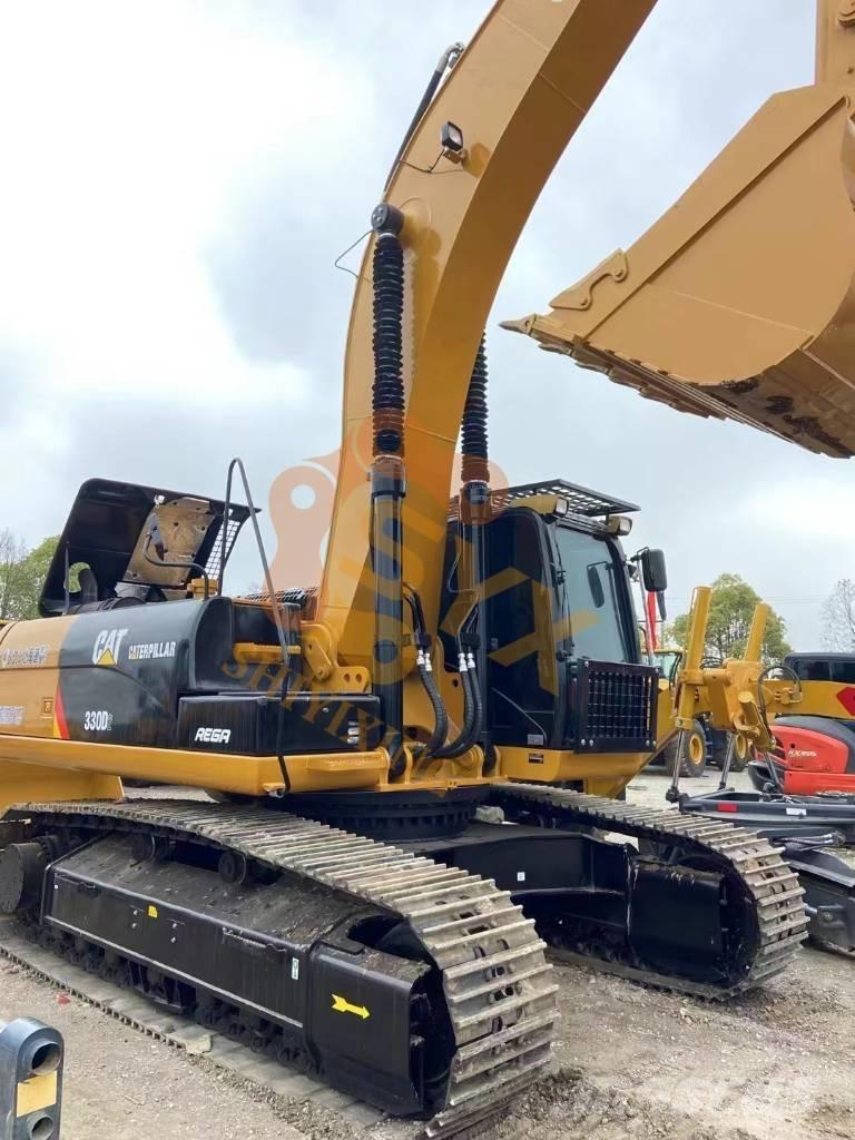 CAT 330D Gravemaskiner på larvebånd