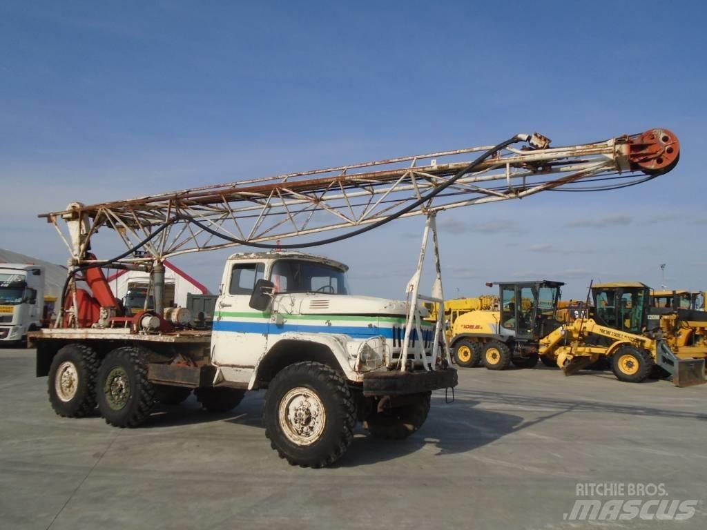 ZIL 6×6 Lastbilmonterede borerigge