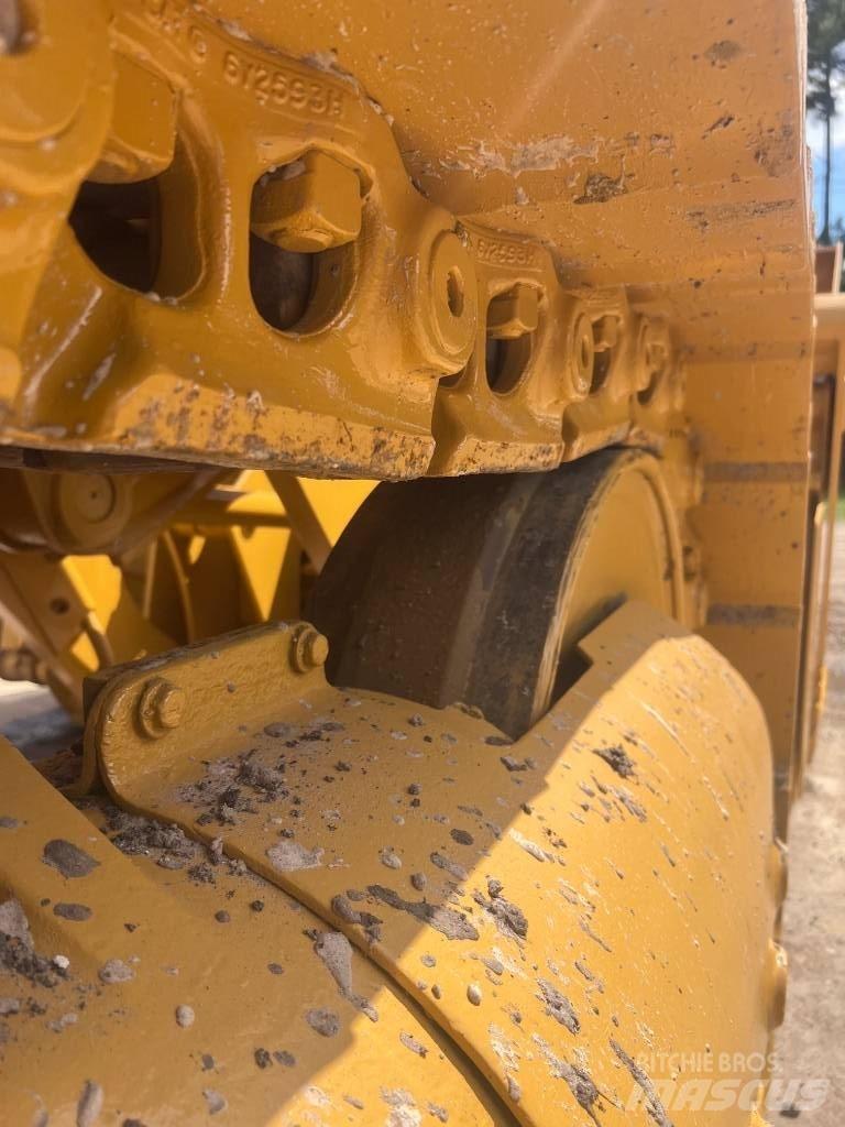 CAT 973 Larvebåndslæssere