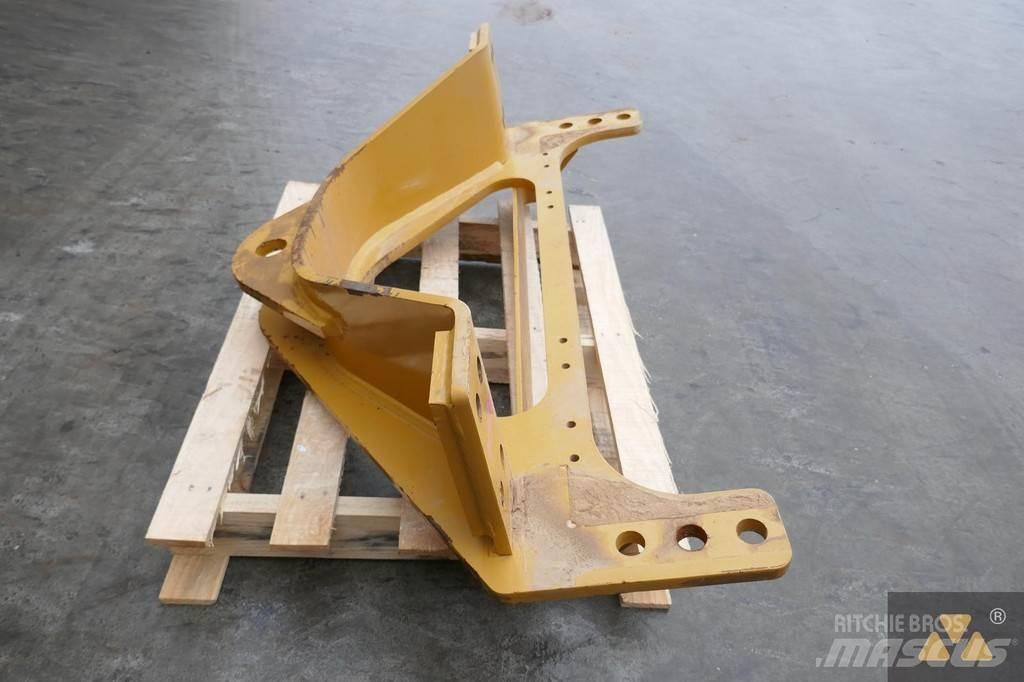 CAT 140M3 Drawbar Transport – Andet