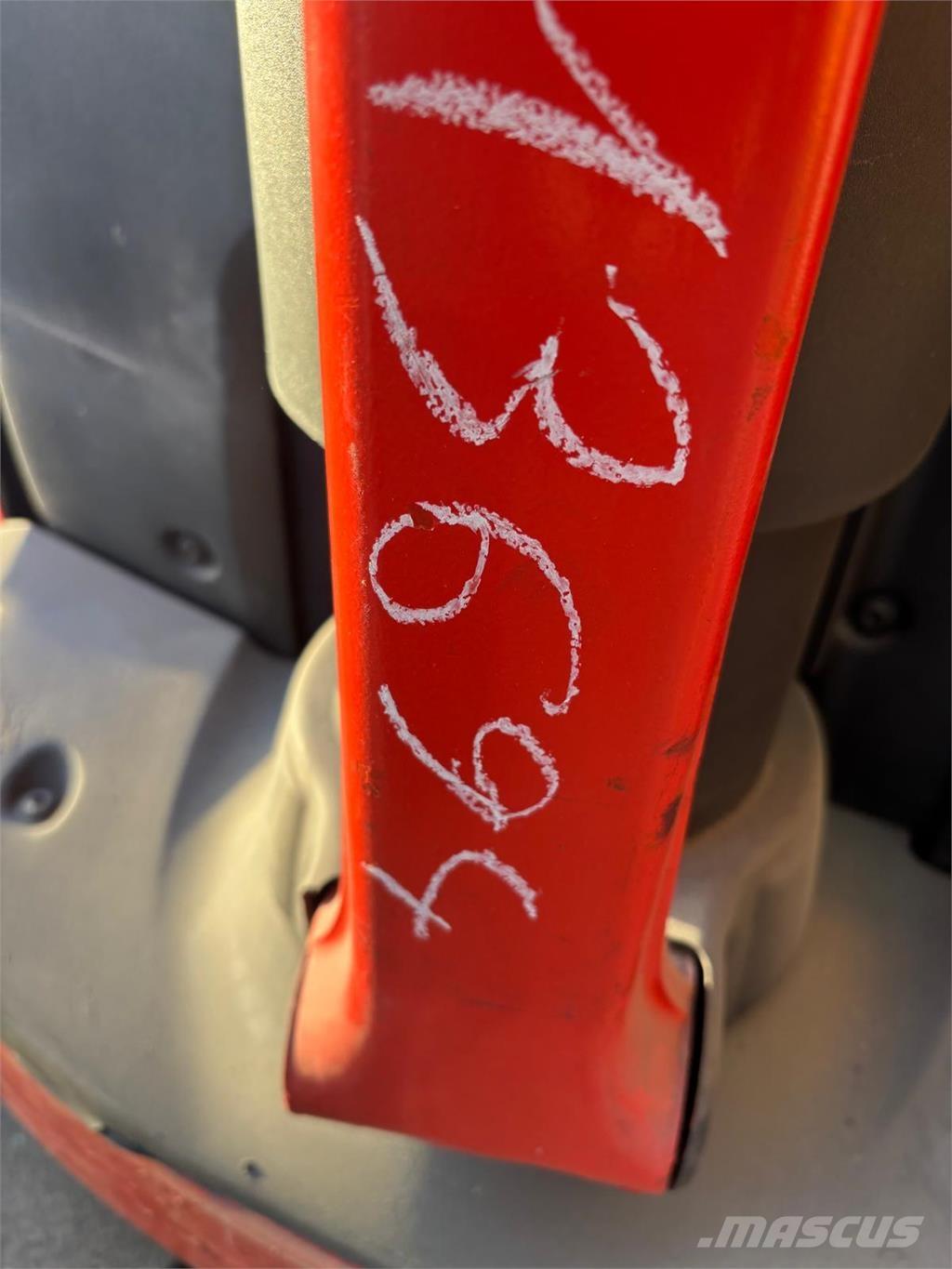 Linde T16 Selvkørende stablere