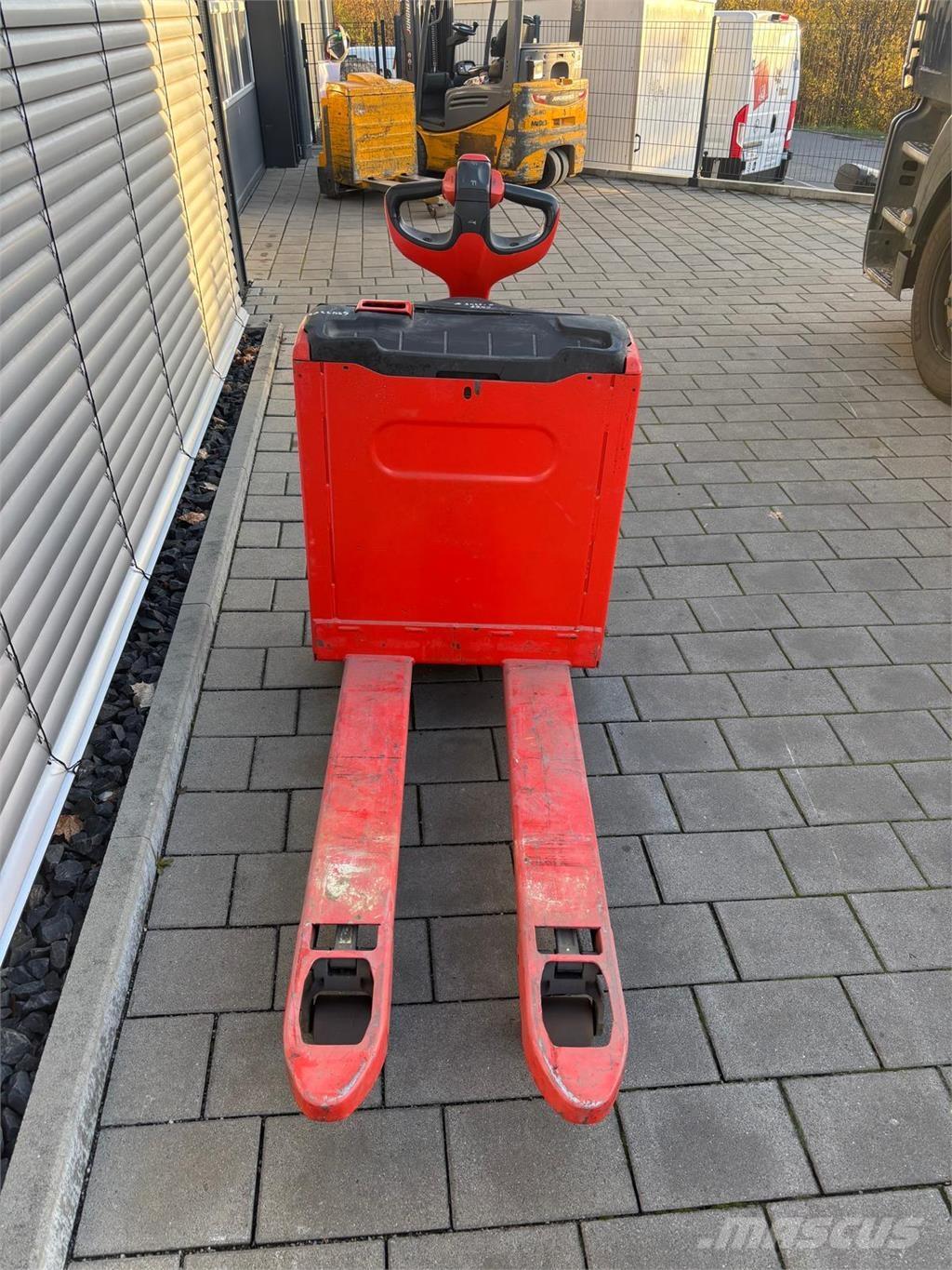 Linde T16 Selvkørende stablere