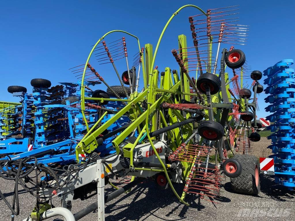 CLAAS Liner 4000 River og høvendere