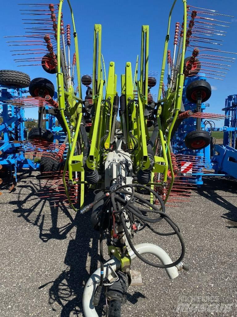 CLAAS Liner 4000 River og høvendere