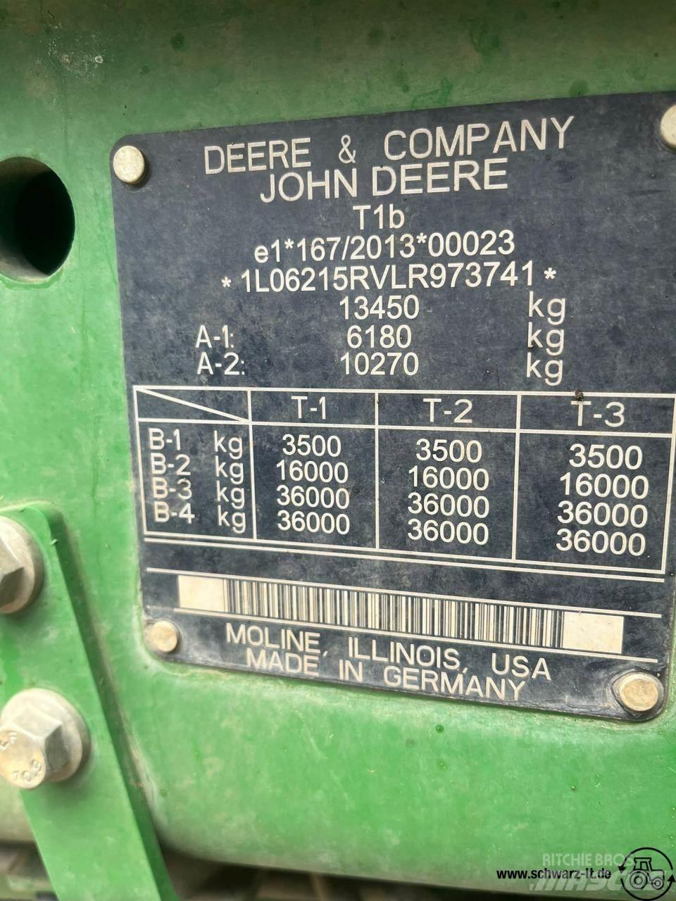 John Deere 6215R Traktorer