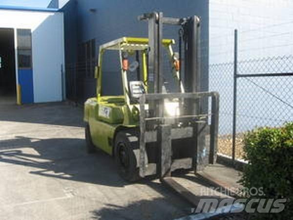 Mitsubishi FD45 Gaffeltrucks - andre