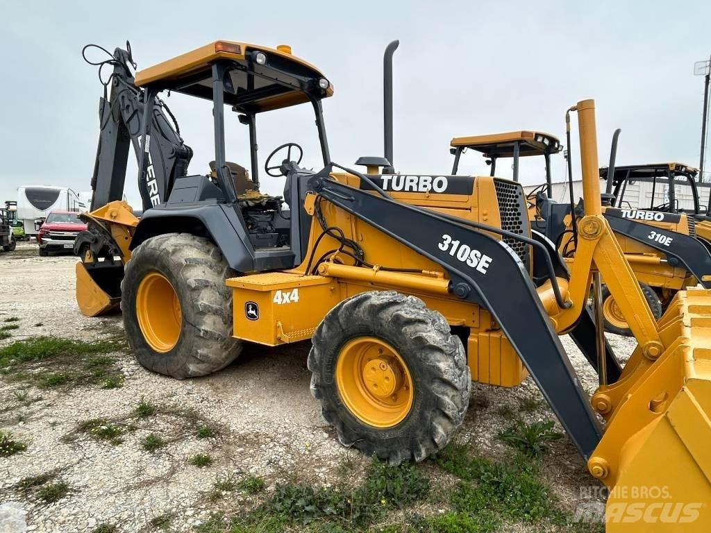John Deere 310 SE Rendegravere