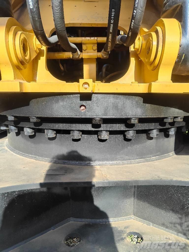 CAT 330 D Gravemaskiner på larvebånd