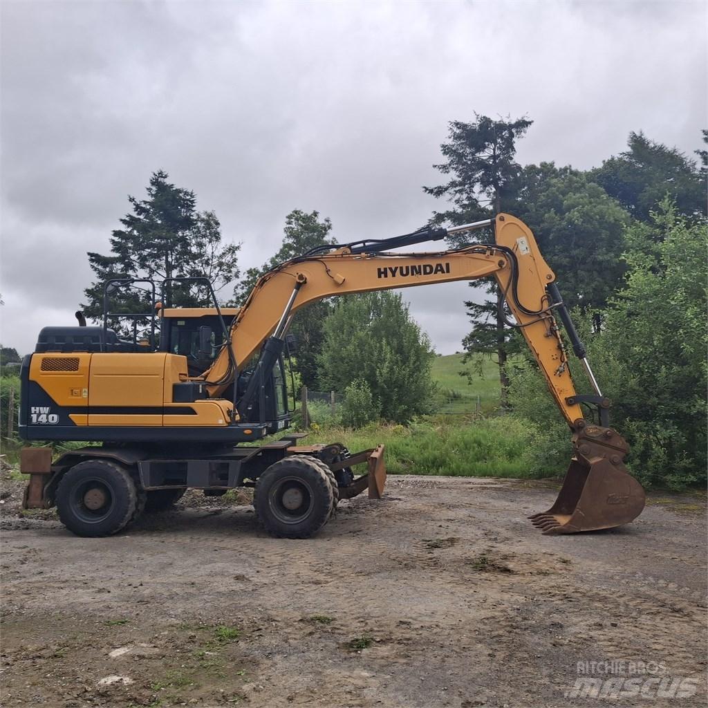 Hyundai HW 140 A Gravemaskiner på hjul