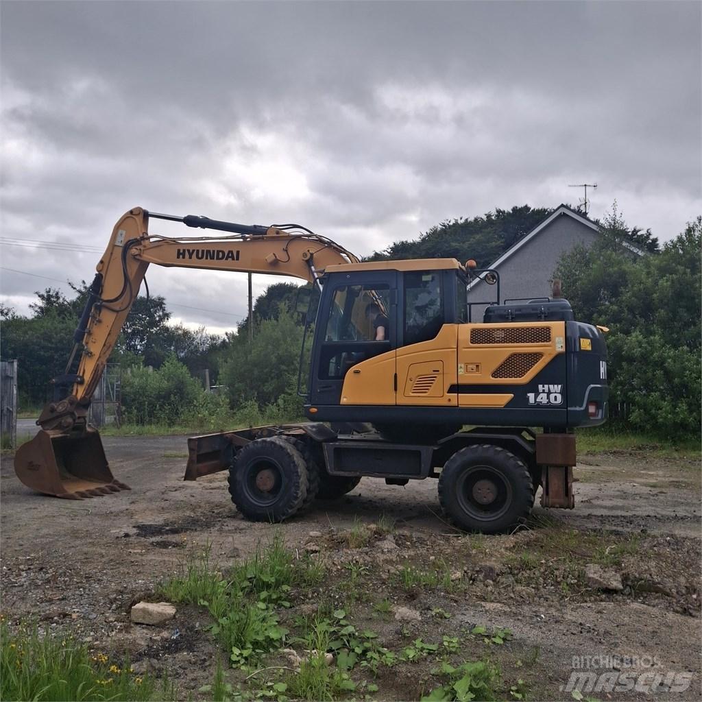 Hyundai HW 140 A Gravemaskiner på hjul