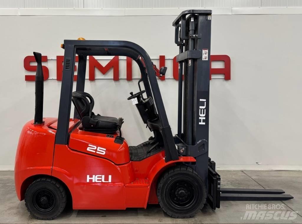 Heli 10052 - FD25G Diesel gaffeltrucks