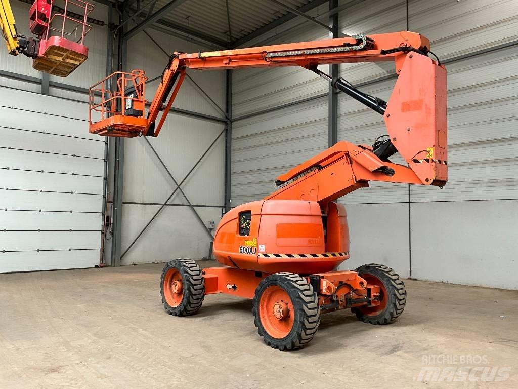 JLG 600 AJ Bomlifte med knækarm