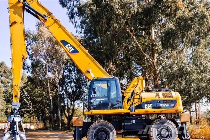 CAT M325 Minigravemaskiner