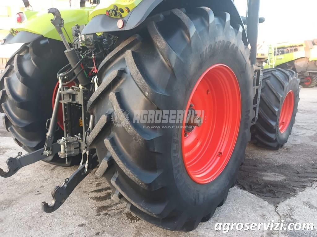 CLAAS Axion 830 Traktorer