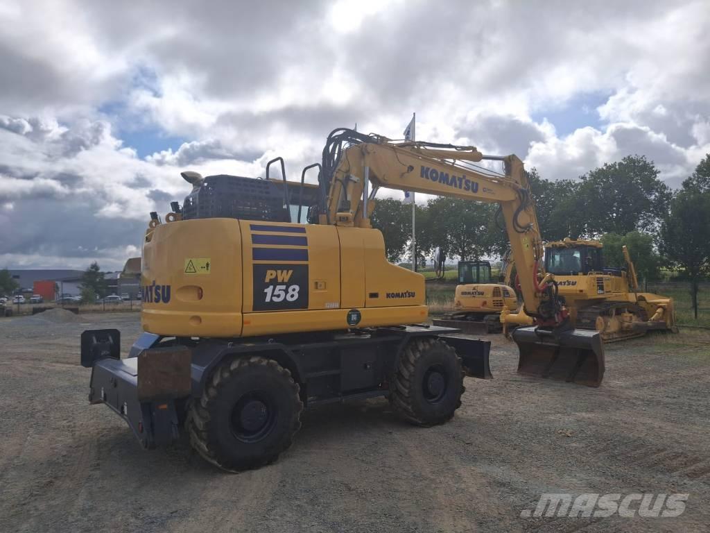 Komatsu PW158-11 Gravemaskiner på hjul