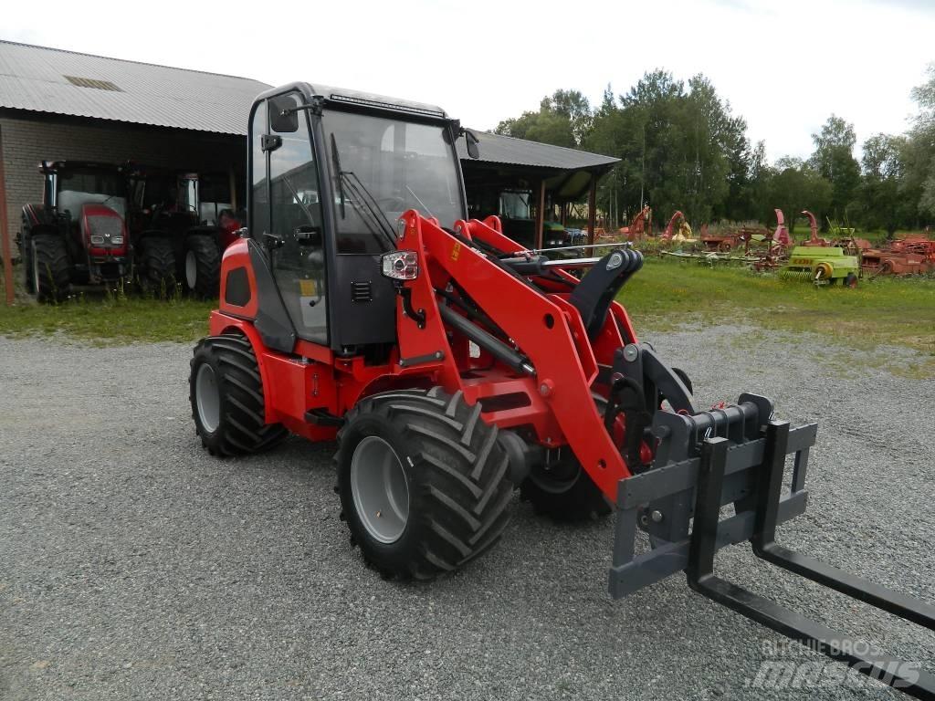 Attack 850A Frontlæssere og gravere