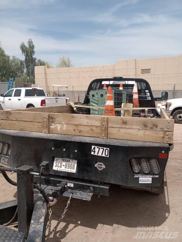 RAM 5500 Lastbil med lad/Flatbed