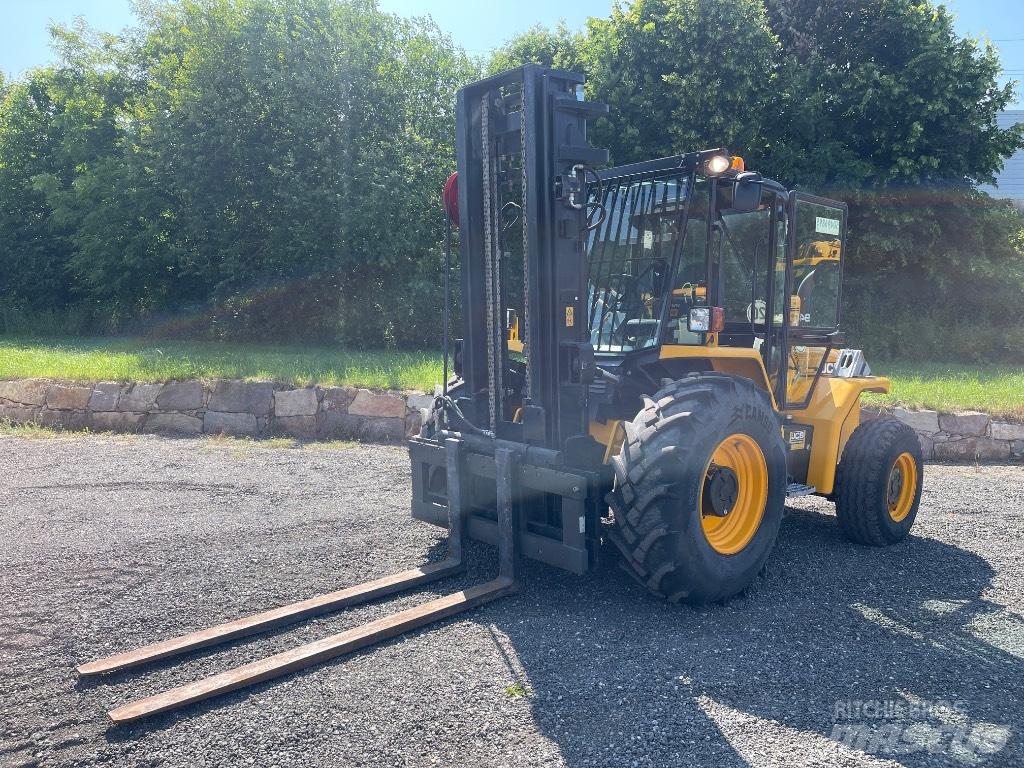 JCB 940-2 T4 Terrængående gaffeltruck