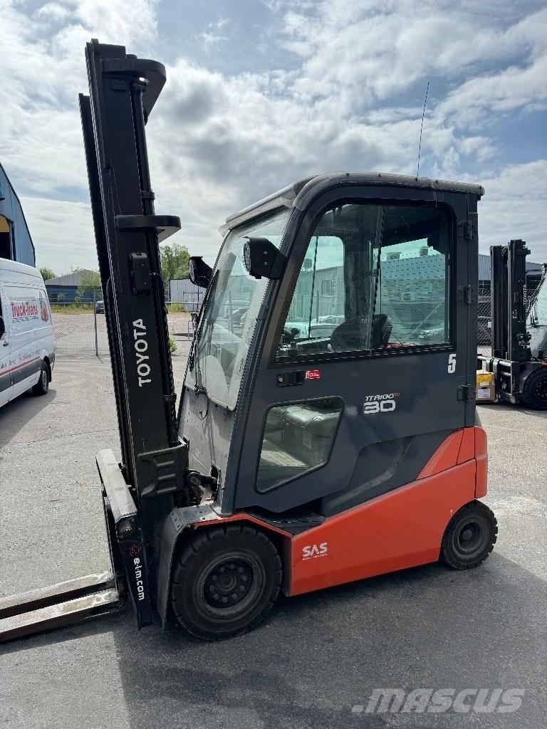 Toyota 8FBMKT30 El gaffeltrucks