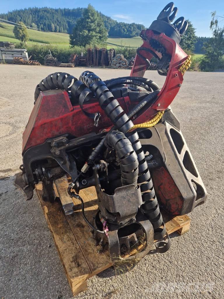 Komatsu 124 Afgreningsmaskine