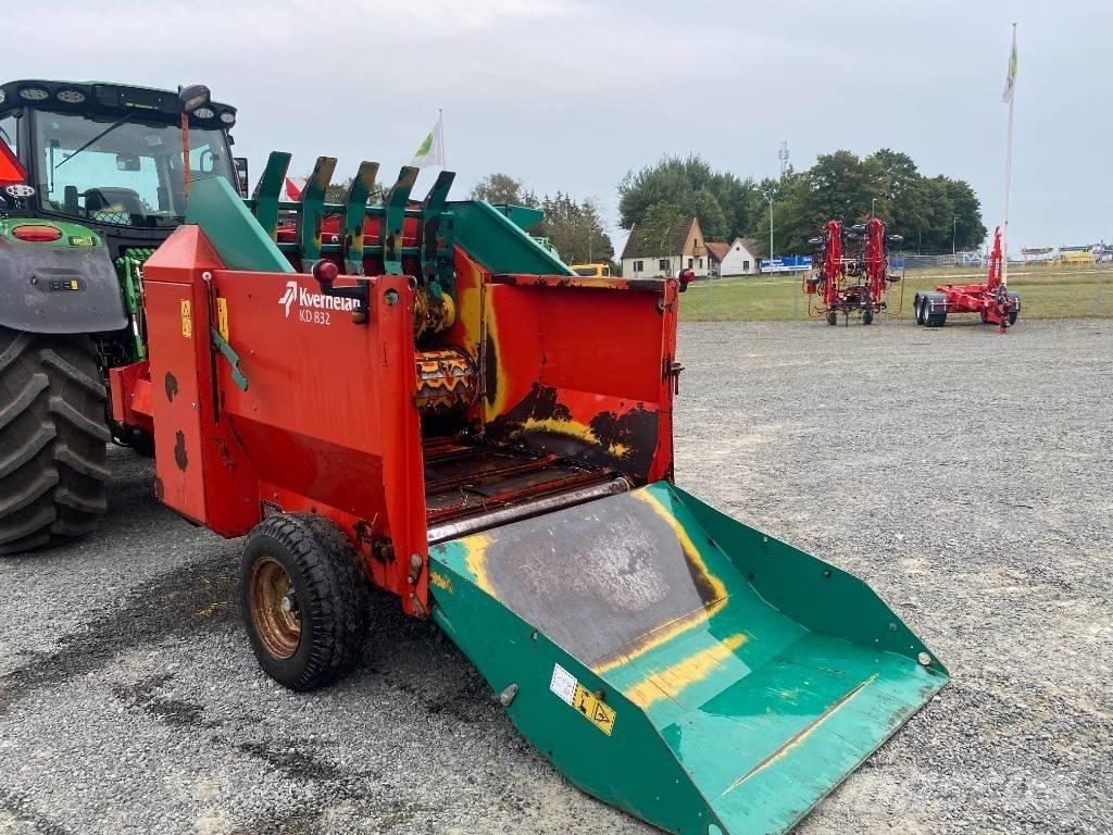 Kverneland KD832 Balleskærere og -stablere