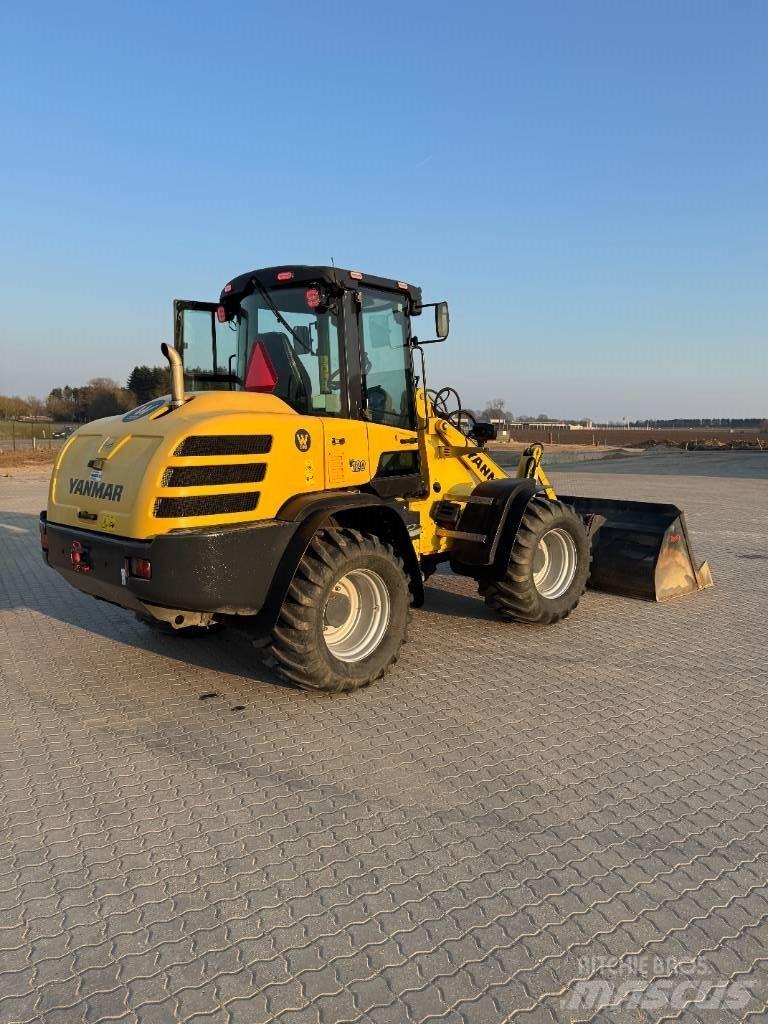 Yanmar V 120 Læssemaskiner på hjul