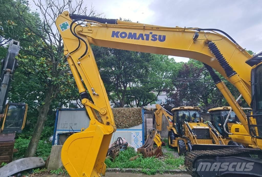 Komatsu PC 220-7 Gravemaskiner på larvebånd