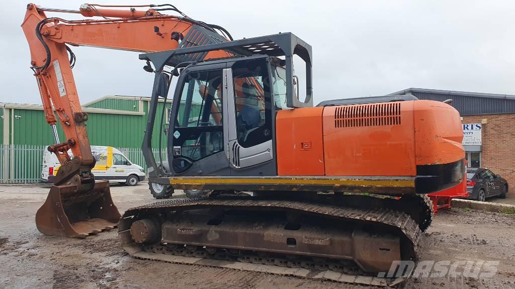 Hitachi ZX 210 LC-3 Gravemaskiner på larvebånd
