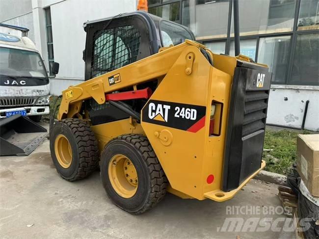 CAT 246 D Minilæsser - skridstyret