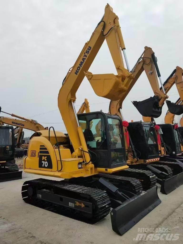Komatsu 70-8 Gravemaskiner på larvebånd