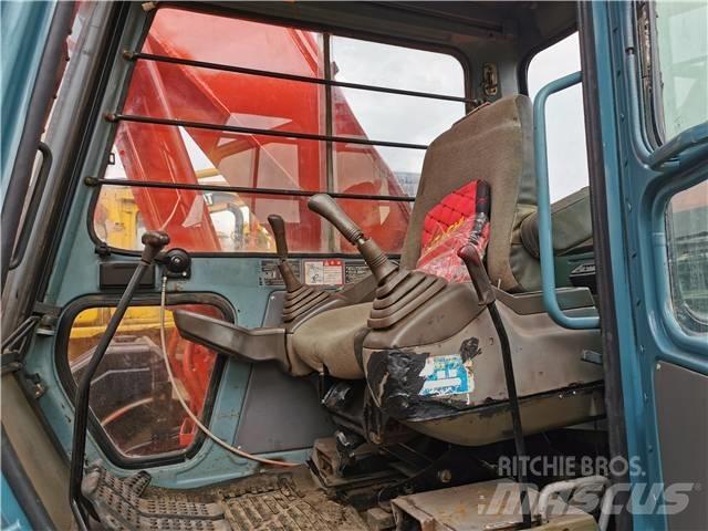 Hitachi EX220LC Gravemaskiner på larvebånd