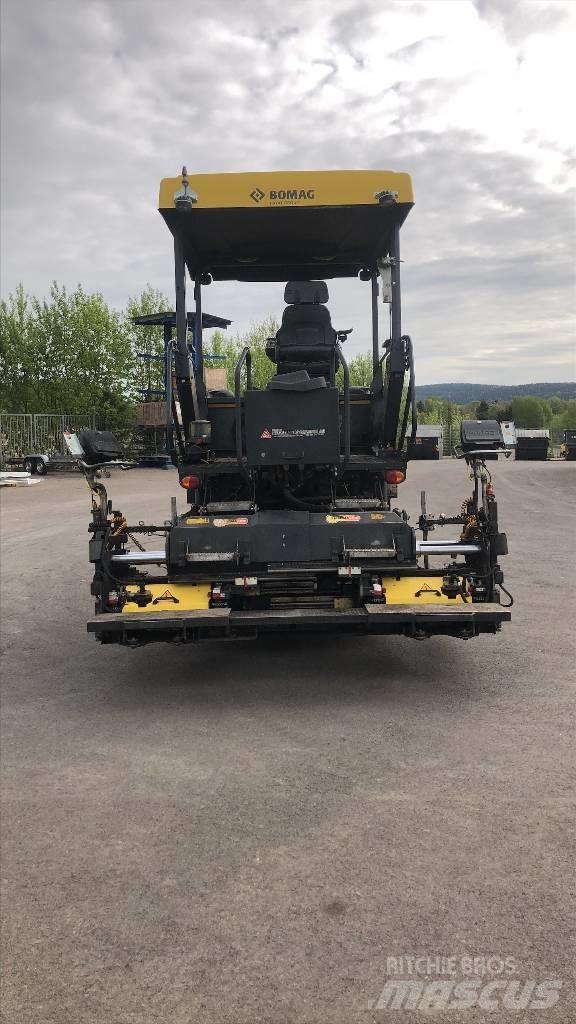 Bomag BF 300 P-2 Asfaltudlæggere