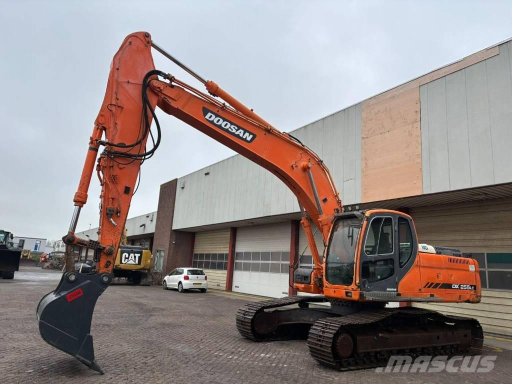 Doosan DX 255 LC Gravemaskiner på larvebånd