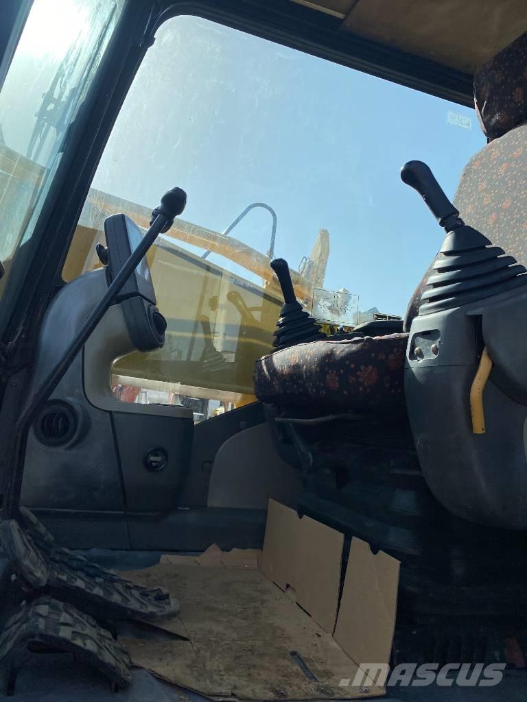 CAT 326D2L Gravemaskiner på larvebånd