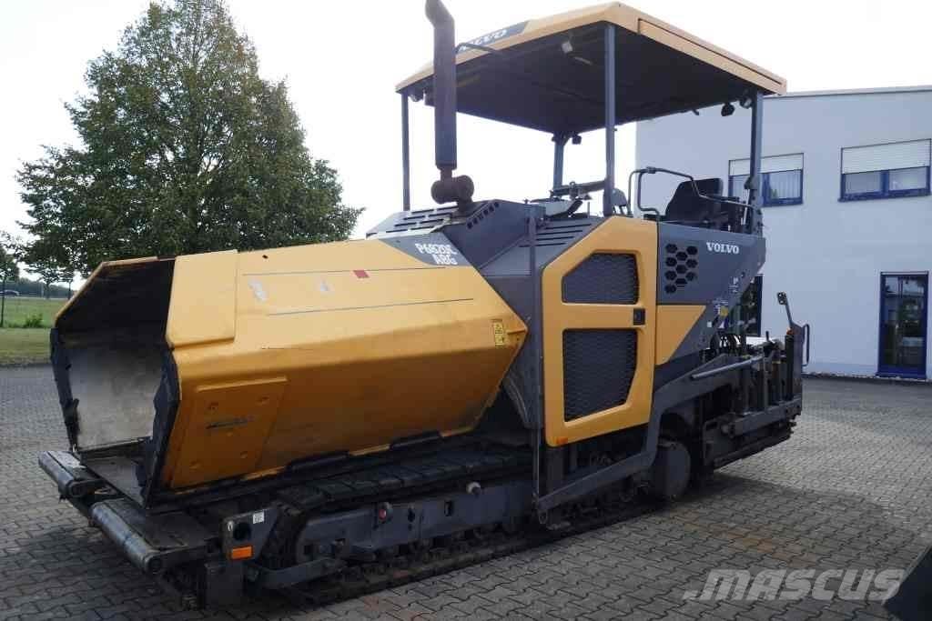Volvo ABG P 6820  C Asfaltudlæggere