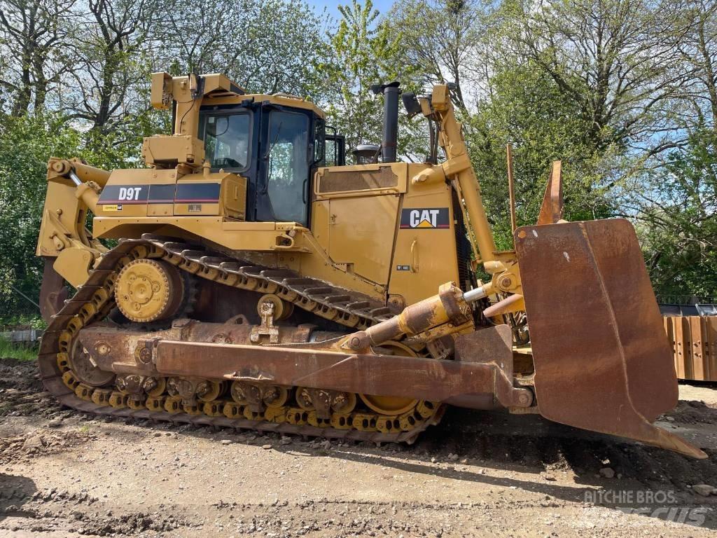CAT D 9 T Bulldozer på larvebånd