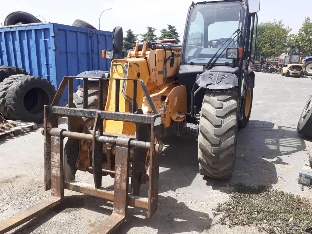 JCB 535-95 Teleskoplæssere til landbrug