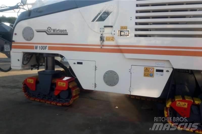 Wirtgen W100F Andre lastbiler