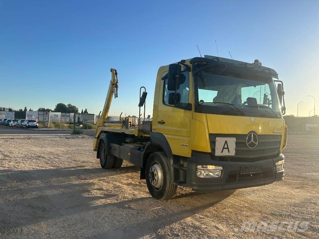 Mercedes-Benz 1530 Opbevaringscontainere