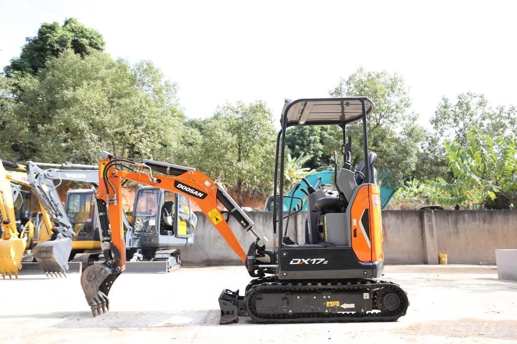 Doosan DX 17 Gravemaskiner på larvebånd